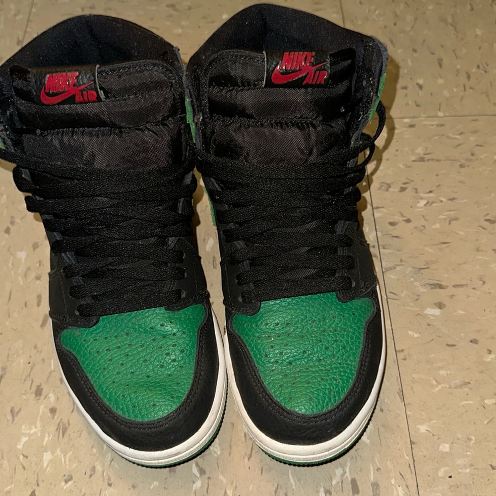 Air Jordan 1 Retro High OG 'Pine Green 2.0